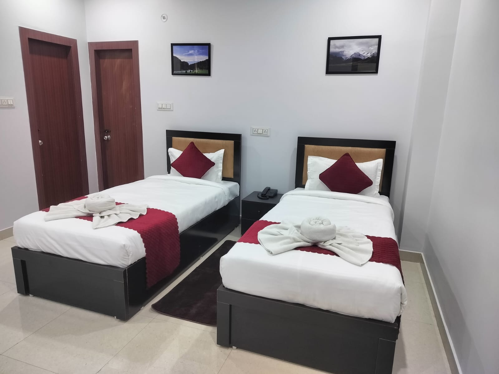 The Twin Room
